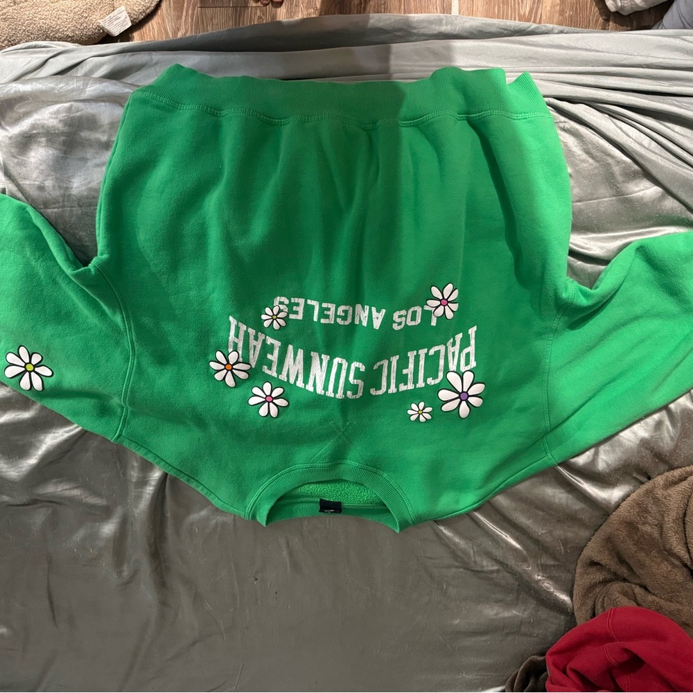 Pacific Sunwear Green Floral Sweatshirt